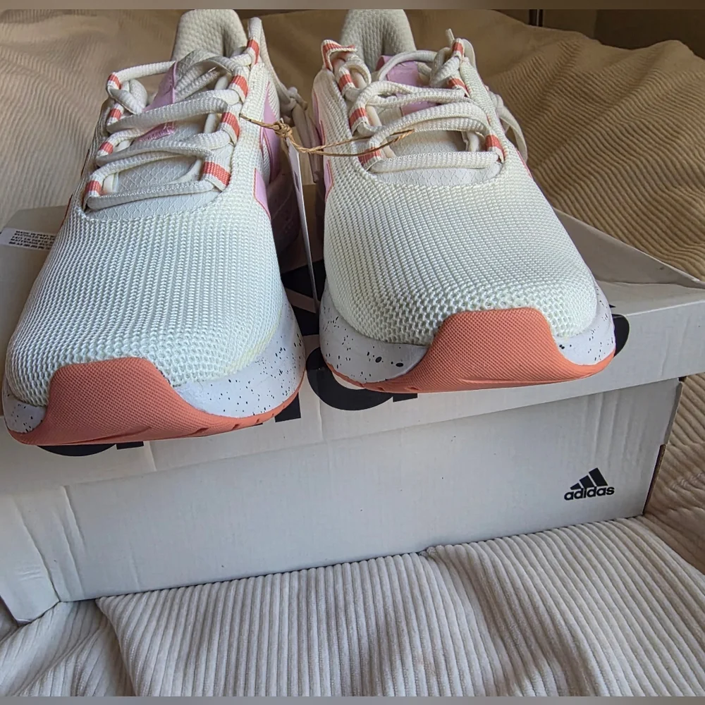Adidas Women's Racer TR23 'Off White Orchid Fusion' Sz 9 Nwt In Box